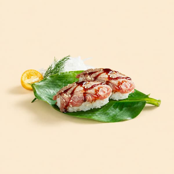 9. Beef Truffle Nigiri (2 pieces)